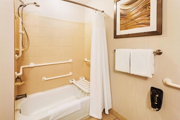 Courtyard by Marriott Knoxville Airport Alcoa image 12