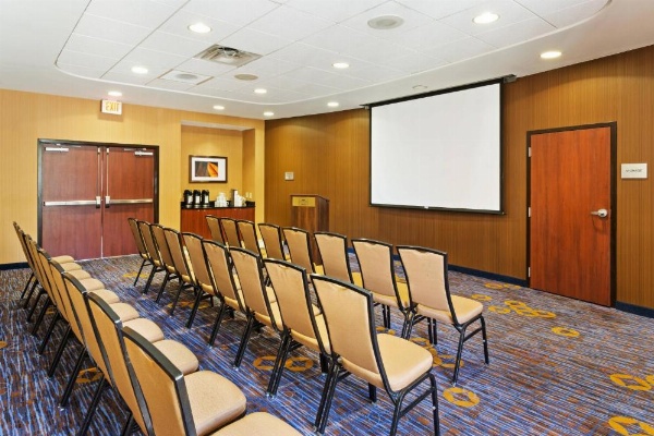 Courtyard by Marriott Knoxville Airport Alcoa image 24