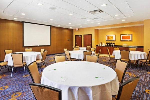 Courtyard by Marriott Knoxville Airport Alcoa image 25